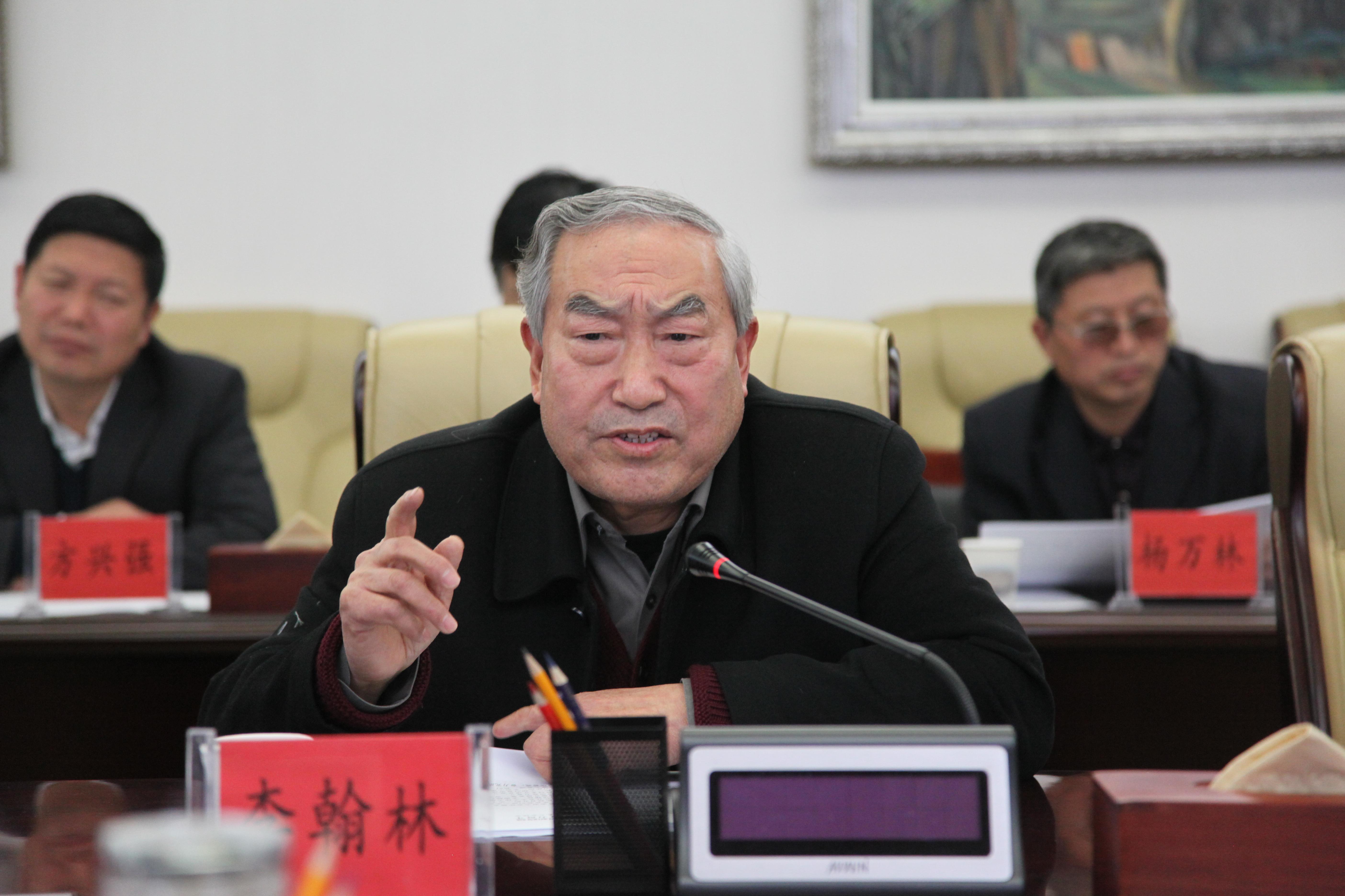 薛亮云,李翰林等老干部代表,刘红军,杨军等省十二次党代会代表,陈建刚