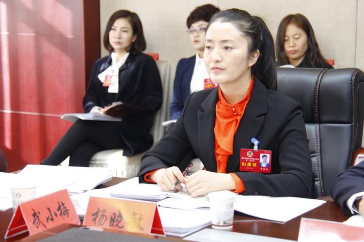 【两会快报】杨晓敏委员:让留守儿童不"留守"