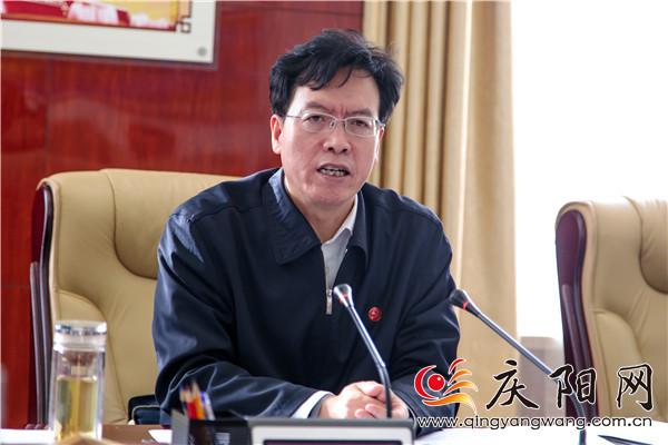 贠建民主持召开市委常委会议