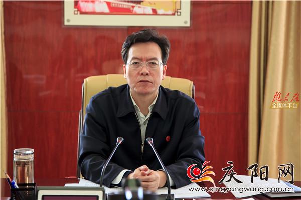 贠建民主持召开市委常委会议