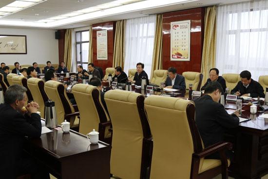 贠建民主持召开市委常委会议 研究部署扶贫及经济工作