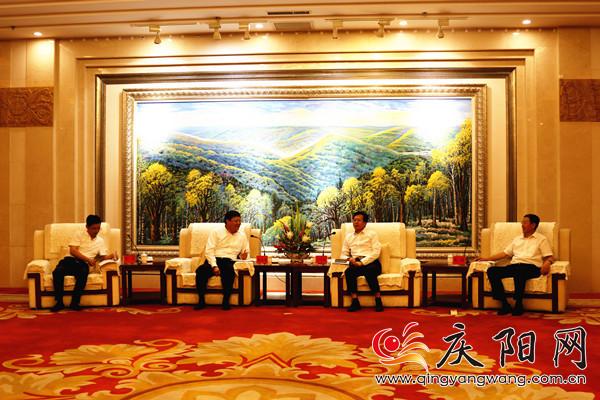 贠建民朱涛会见天津市南开区党政代表团一行