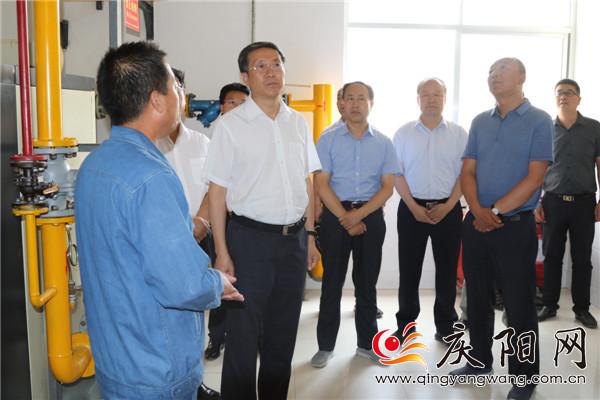 朱涛：“冬病夏治” 拆建同步 确保群众冬季正常采暖