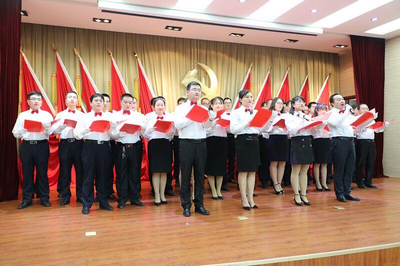 【第一眼】市委党校开展“不忘初心 牢记使命”诗文朗诵会