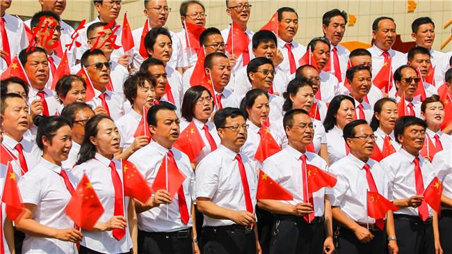 【快闪】庆阳七中千名师生同唱一首歌祝福祖国！