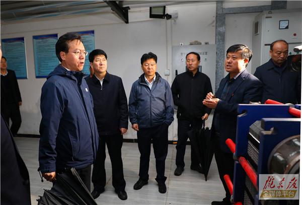 贠建民：全力保证城区按时安全稳定供热 努力让人民群众温暖舒适过冬