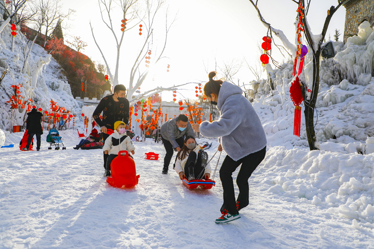 【新春走基层】庆阳又添一处“冰雪世界”！除了“大”，还有千年古城的奇幻秘境！