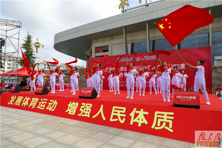 千人共舞，庆阳市第五届广场舞大赛举行
