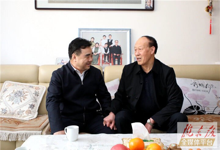 黄泽元走访慰问退休老干部高层次人才和全国劳模