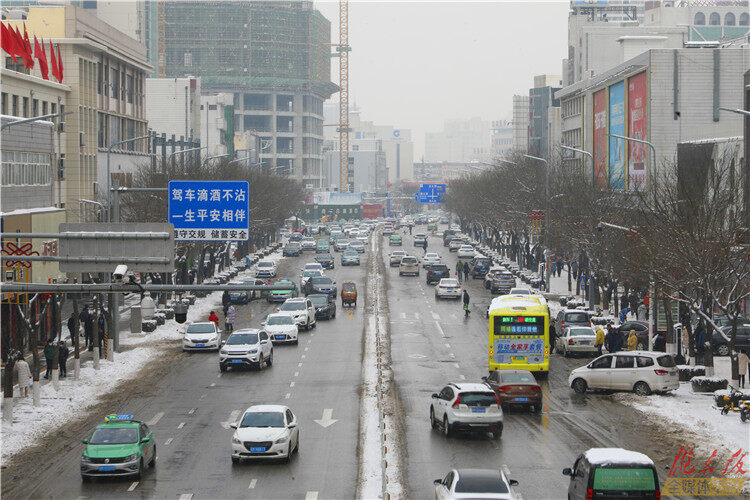 【摄影报道】虎年首个工作日，庆阳市各行各业干劲满满