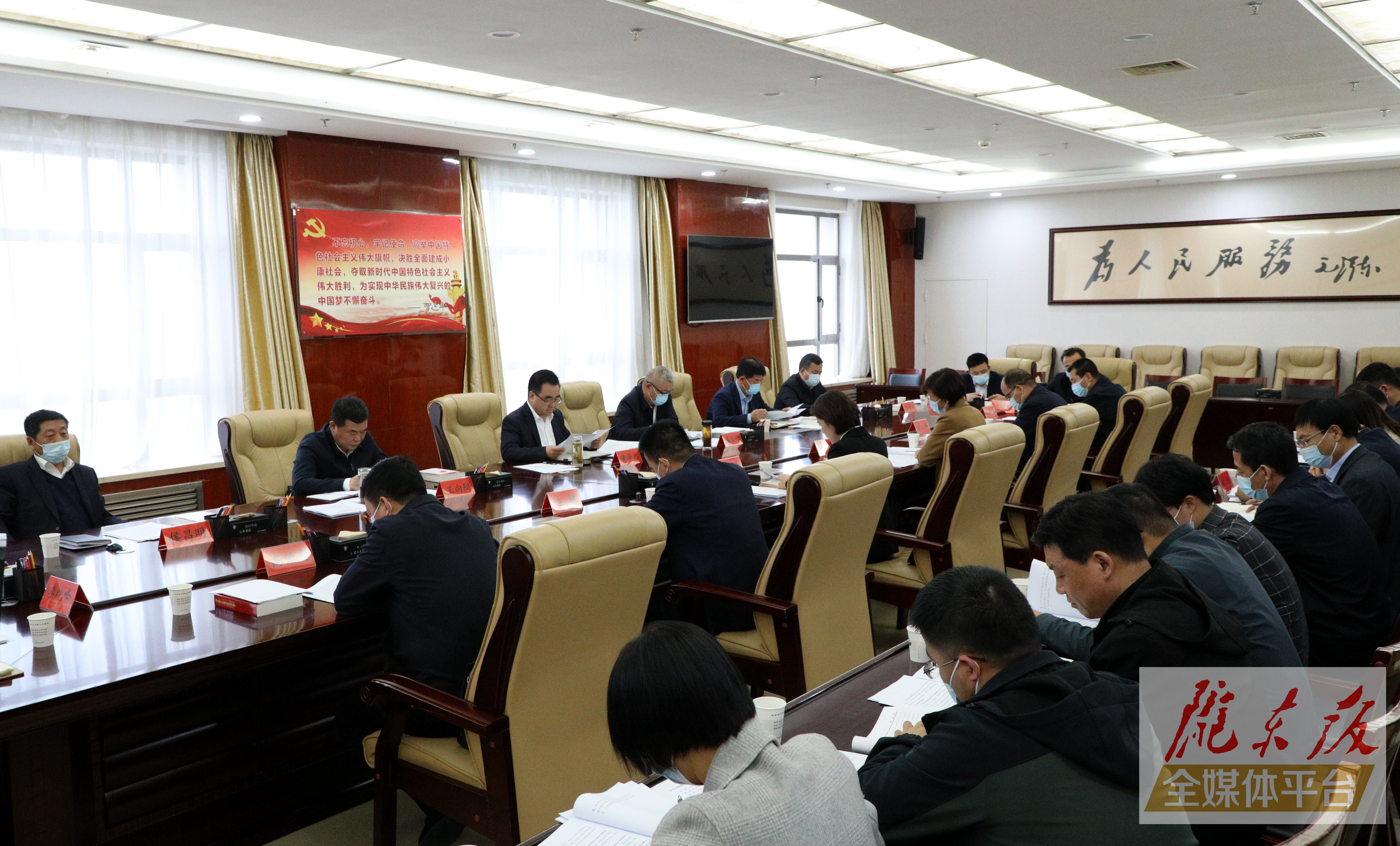 黄泽元在市委审计委员会第八次会议上强调 坚决扛起审计监督政治责任 在服务大局中展现更大作为