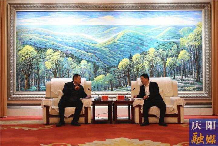 庆阳市政府与国网甘肃省电力公司举行座谈