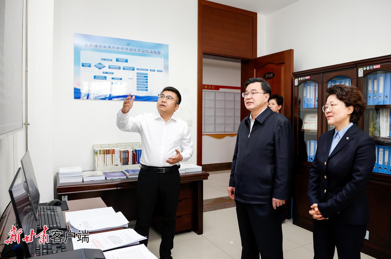胡昌升在省委宣传部省委网信办省文明办调研时强调：坚持凝心铸魂唱响昂扬主旋律 突出守正创新汇聚奋进正能量