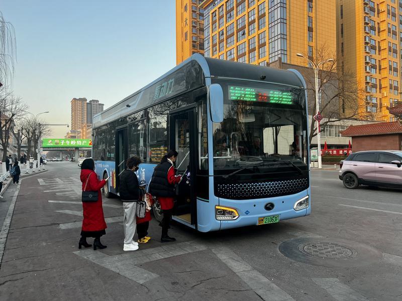 庆阳公交集团：提升运营服务水平 打造市民满意公交