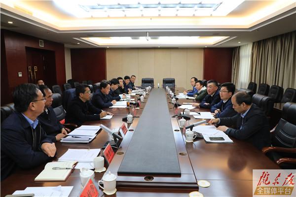 庆阳市政府与新华水力发电有限公司举行座谈