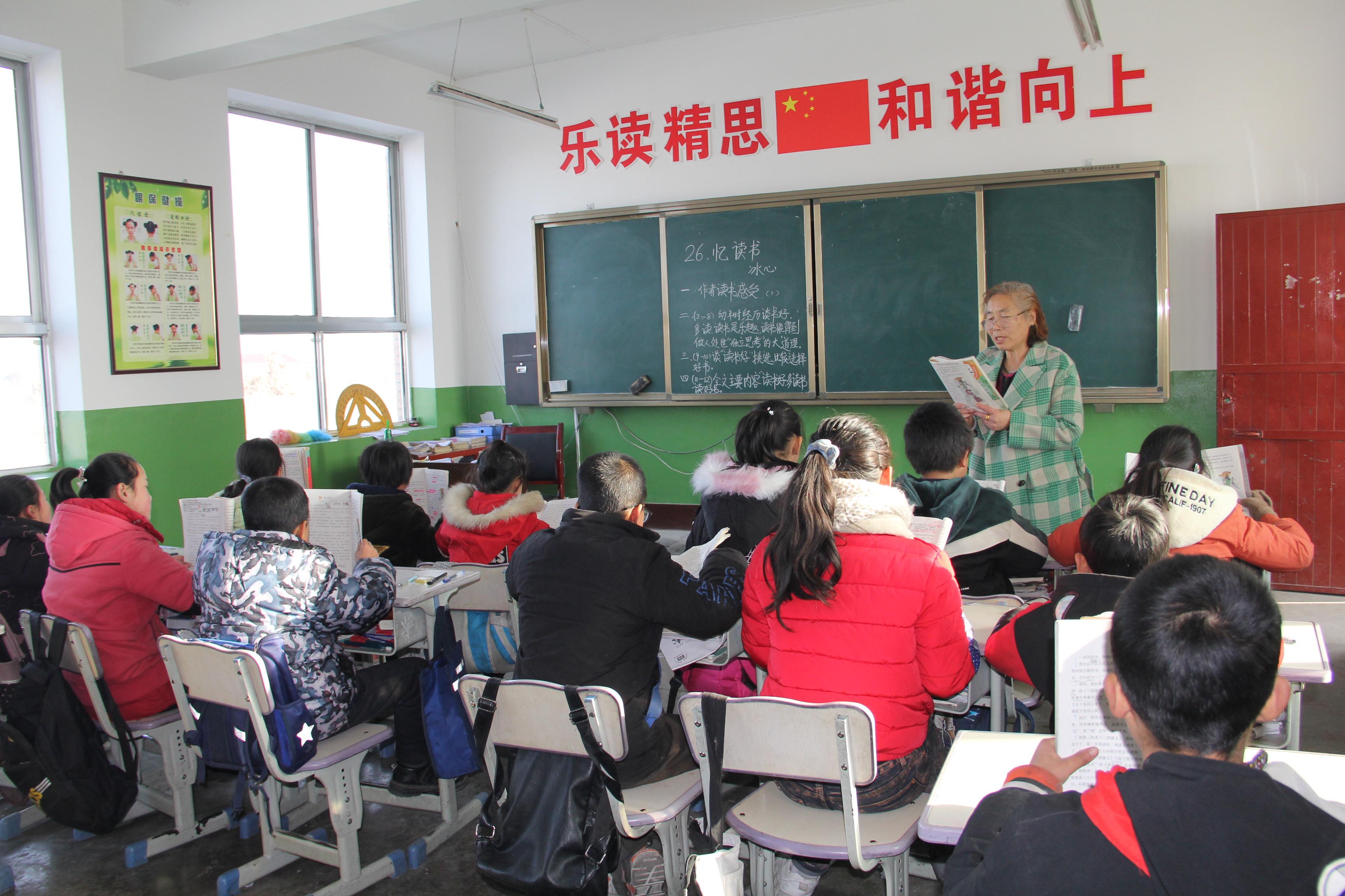 李桂芝在课堂上
