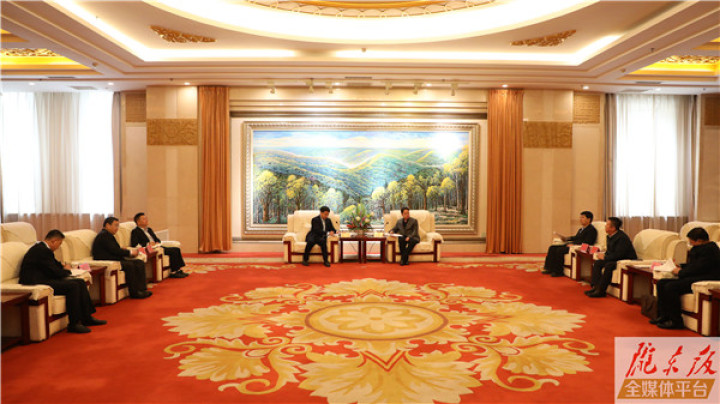 庆阳市政府与华润电力投资公司中西分公司举行座谈