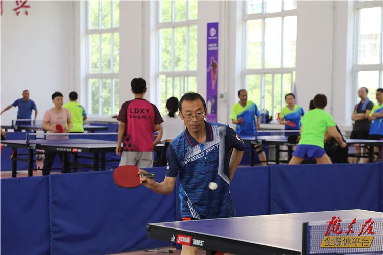 陇东地区乒乓球交流赛在庆阳开赛