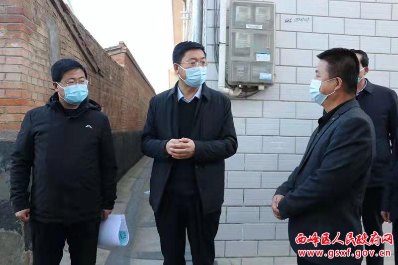 张希岳检查老城区成片改造更新和市政管理工作
