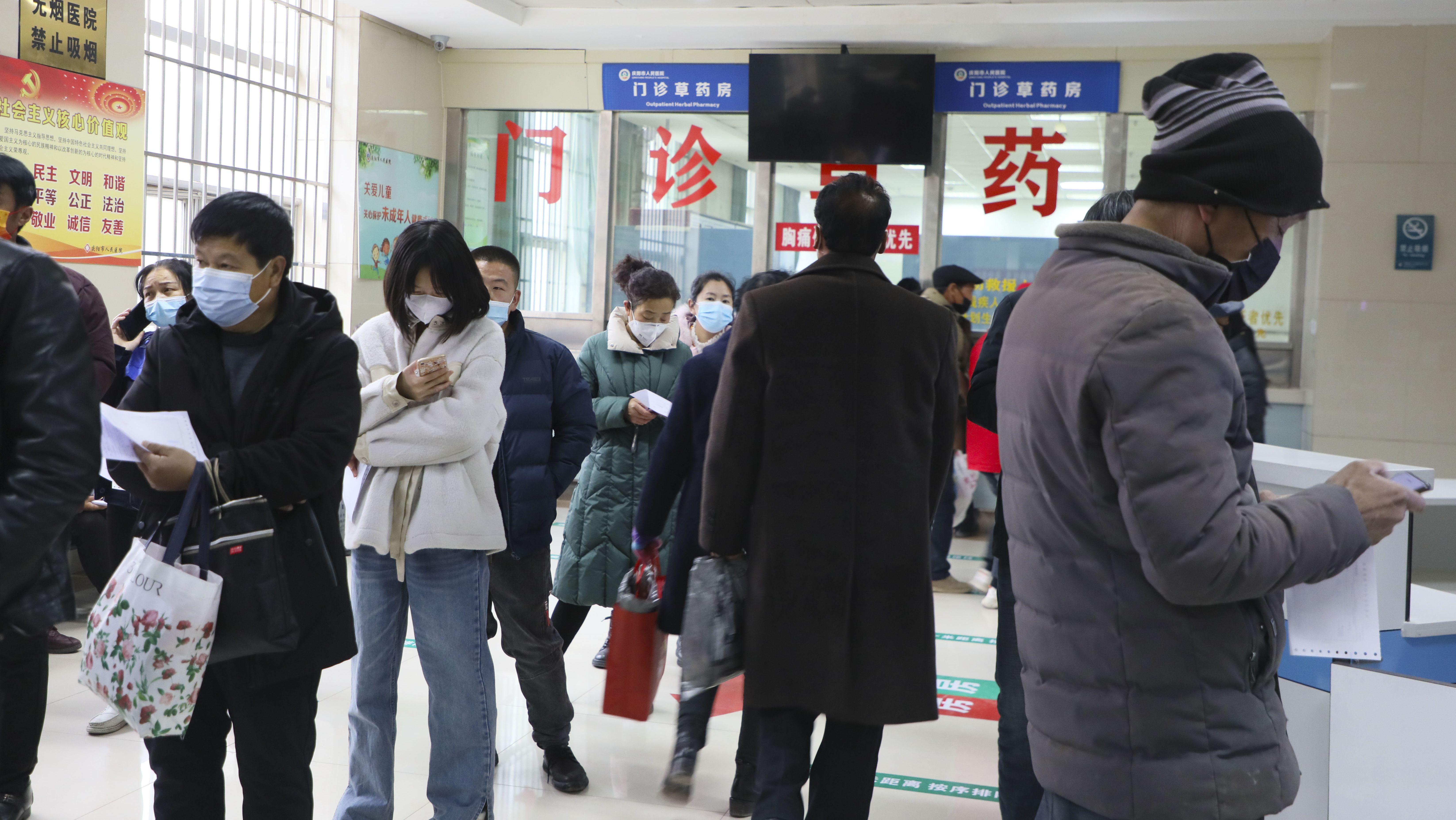 【第一眼】庆阳市人民医院正式推行“无假日门诊”