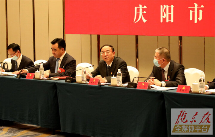 ​李沛兴在庆阳市代表团讨论省第十四次党代会报告