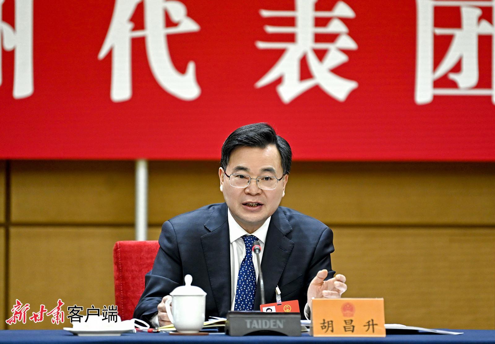 胡昌升在兰州代表团审议时强调：在高质量发展上走前列当标兵，在现代化建设中打头阵作贡献