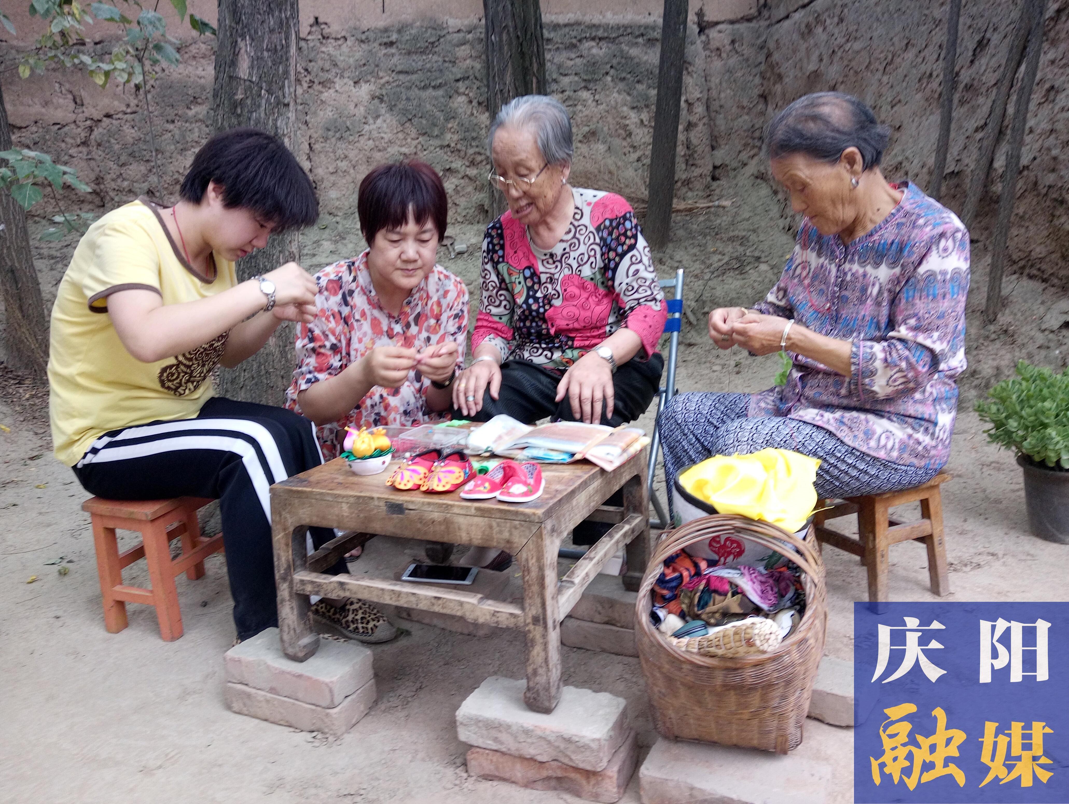 【中国民俗风 庆阳香包情】贺梅英:一双巧手“绣”出艺术人生