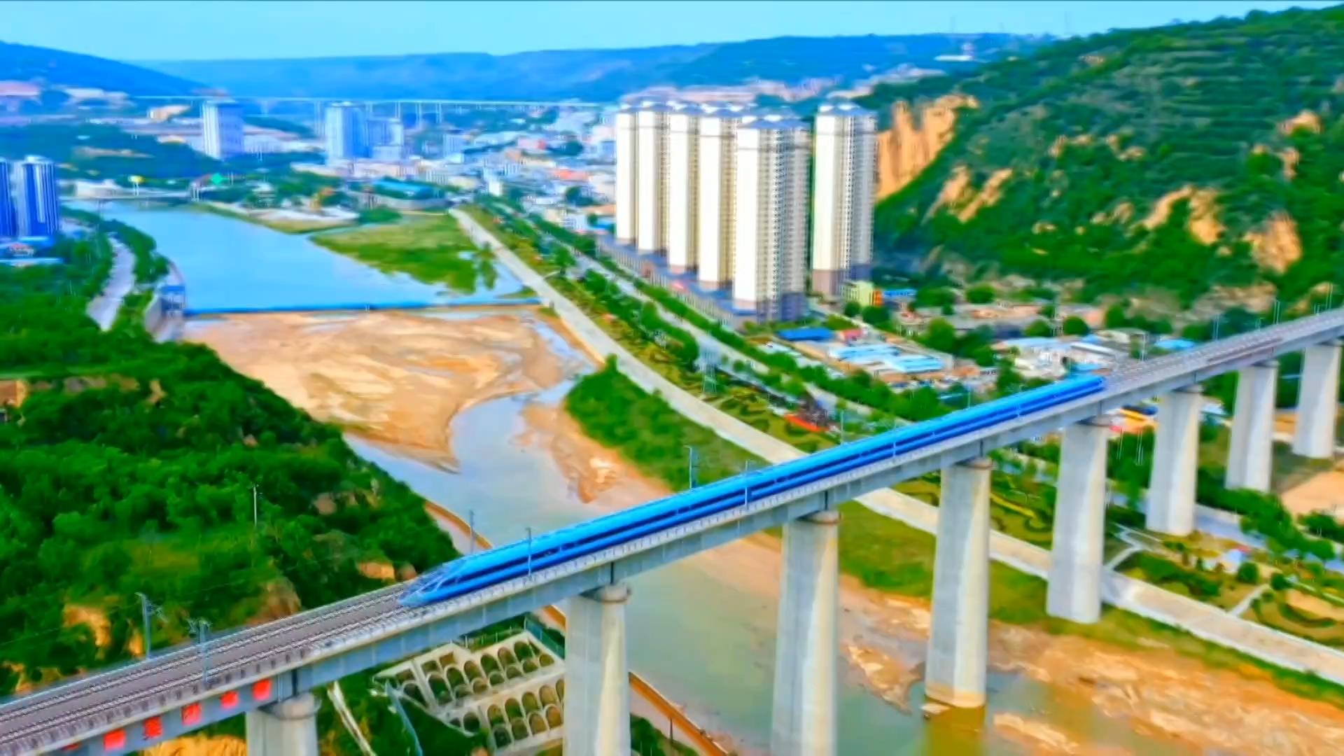 搭乘春天的列车 共赏宁州花海