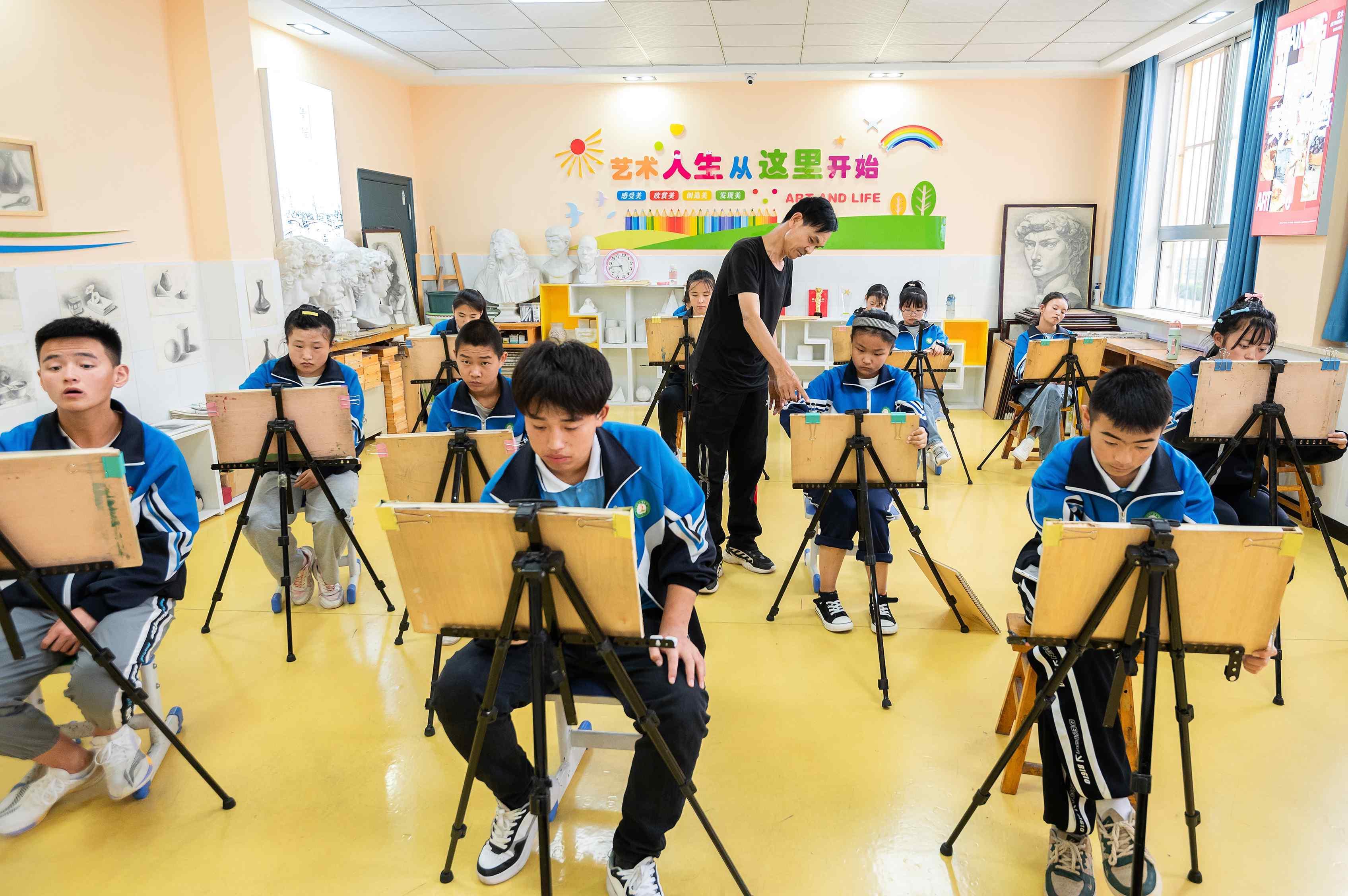 庆阳市积极深化教育改革提升教育质效