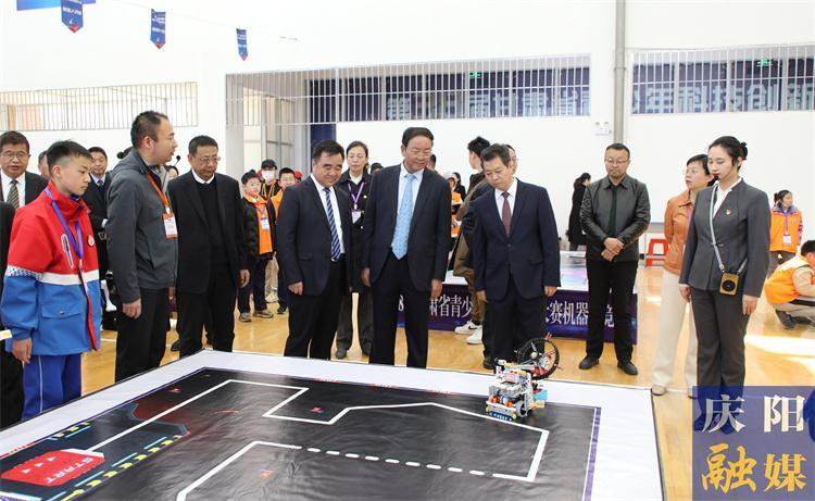 第38届甘肃省青少年科技创新大赛在庆阳市开幕 张世珍宣布开幕 黄泽元出席 赵红卫包俊宗周继军致辞