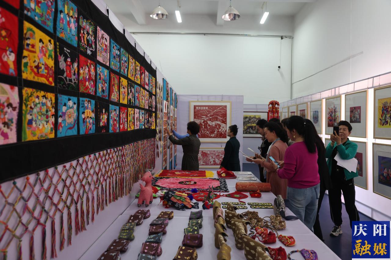 【图说庆阳】华池：当中国旅游日遇上华池民俗作品展