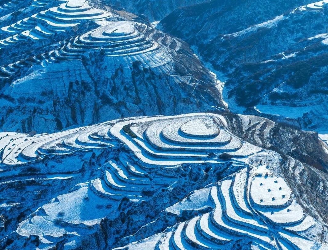 【大美庆阳】雪后山峦