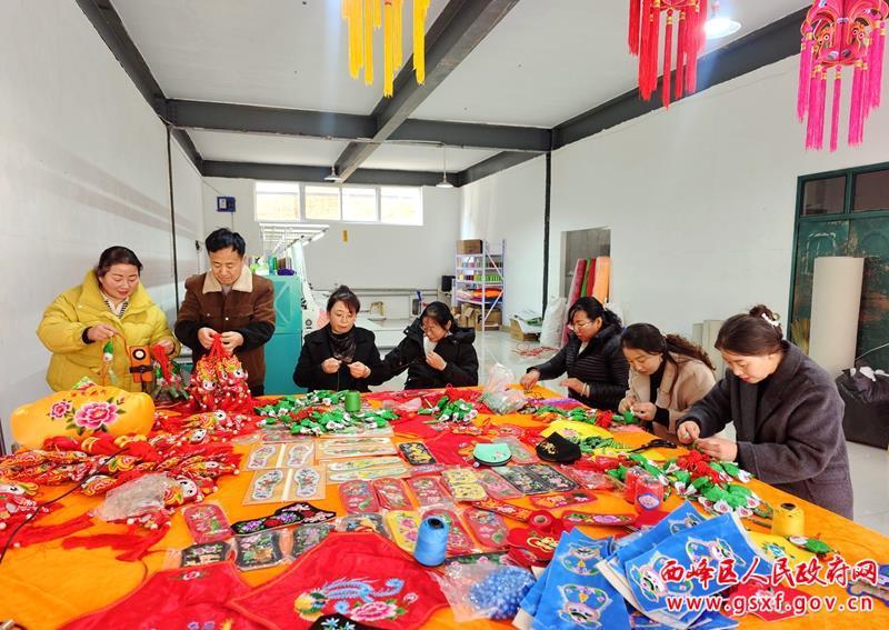 西峰区：冬闲变冬忙 产业正兴旺