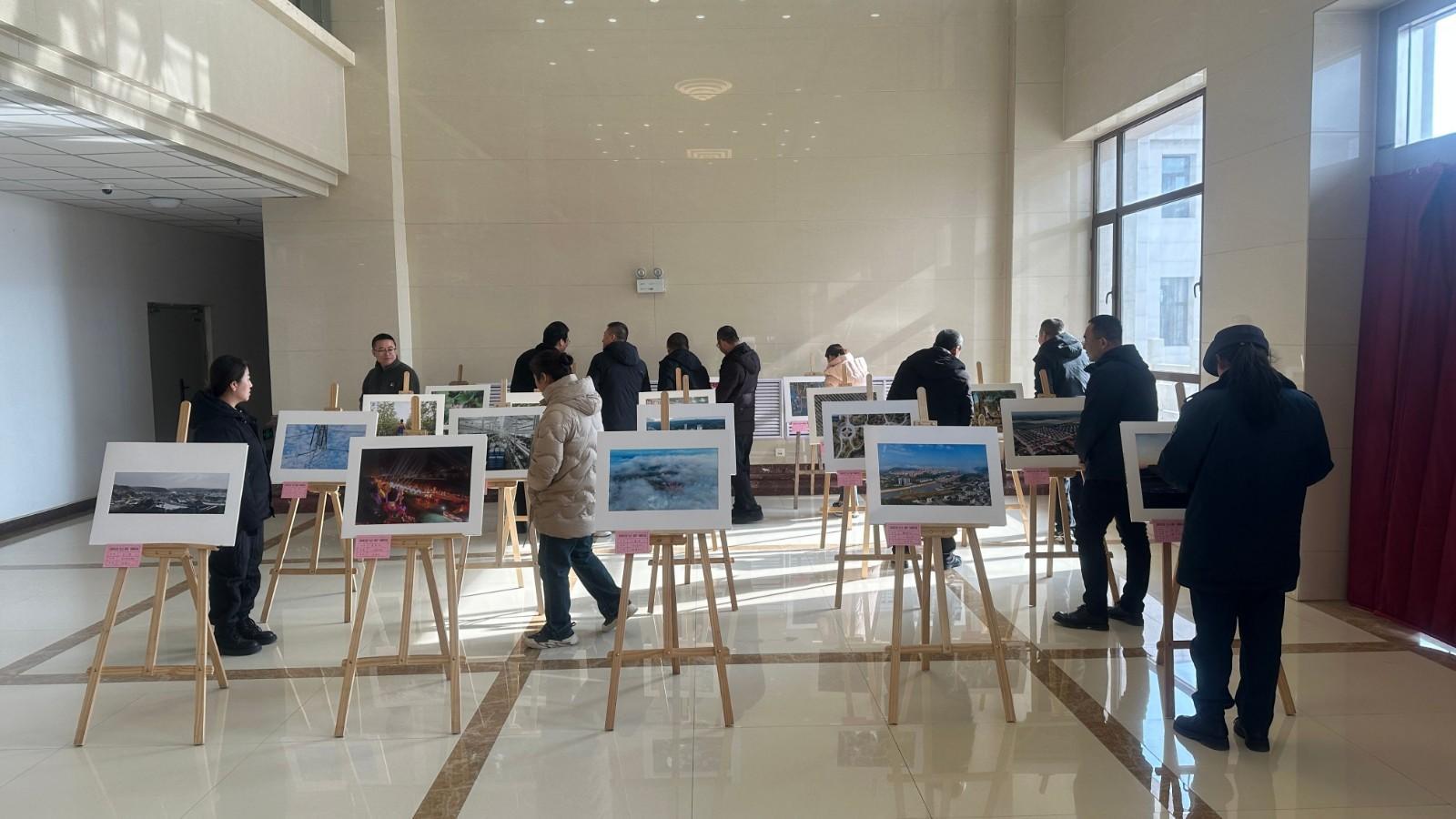 宁县政府机关党委开展”庆元旦 迎新春”书画摄影作品展活动