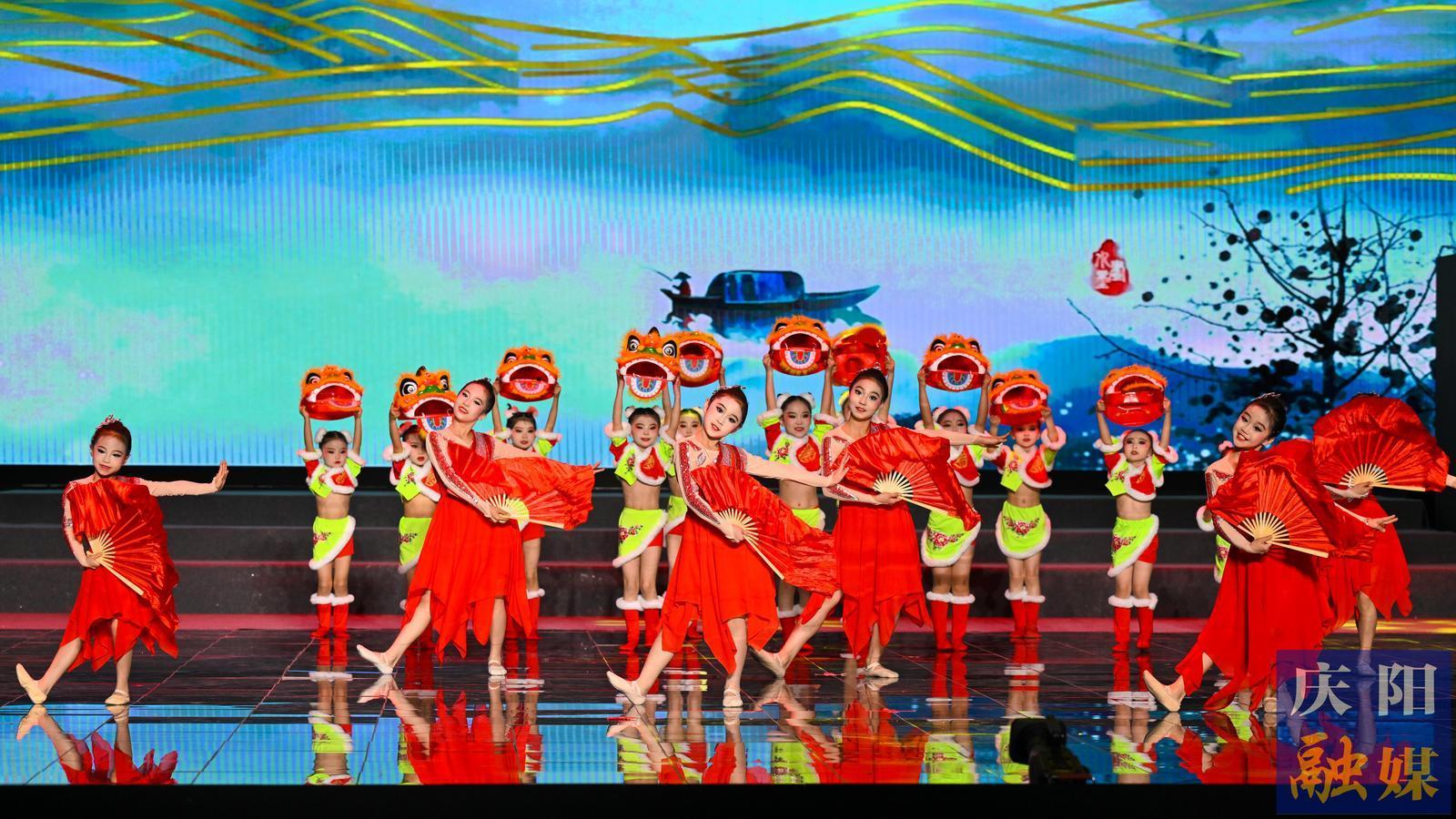 【摄影报道】“大剧院之春”2025庆阳市少儿春晚（第一场）举行