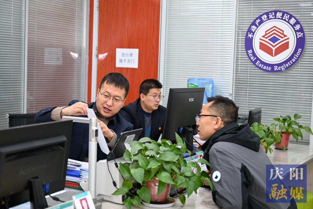 【摄影报道】新春开工第一天，庆阳市各行各业元气满满启新程