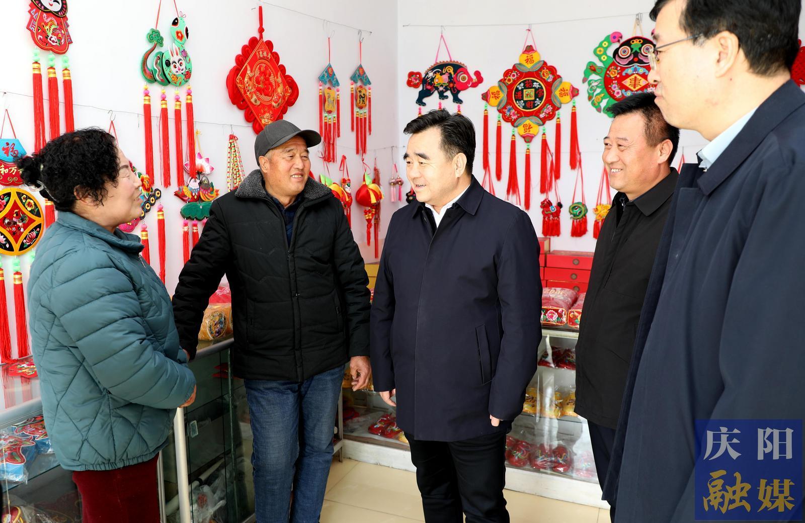 黄泽元在正宁县调研时强调 更好发挥资源优势夯实高质量发展基础 推动农文旅深度融合促进乡村全面振兴