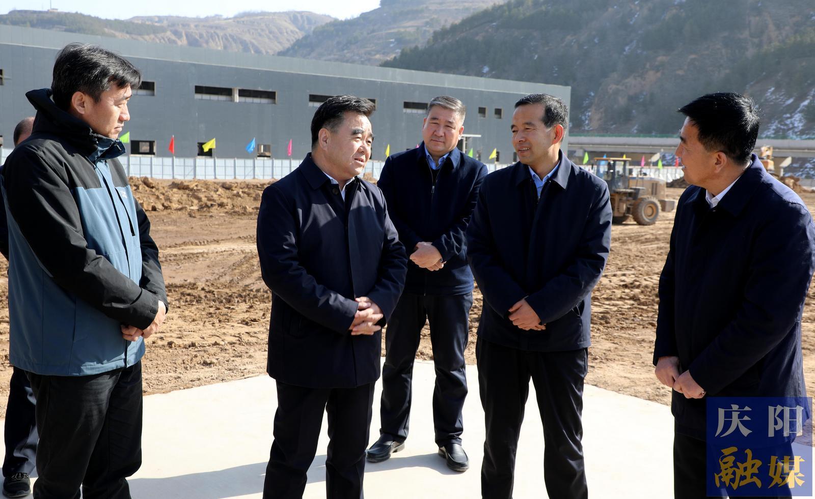 黄泽元在华池县调研时强调 提神提速提质全力推动各项工作落地见效 真干快干实干奋力实现县域经济跨越赶超