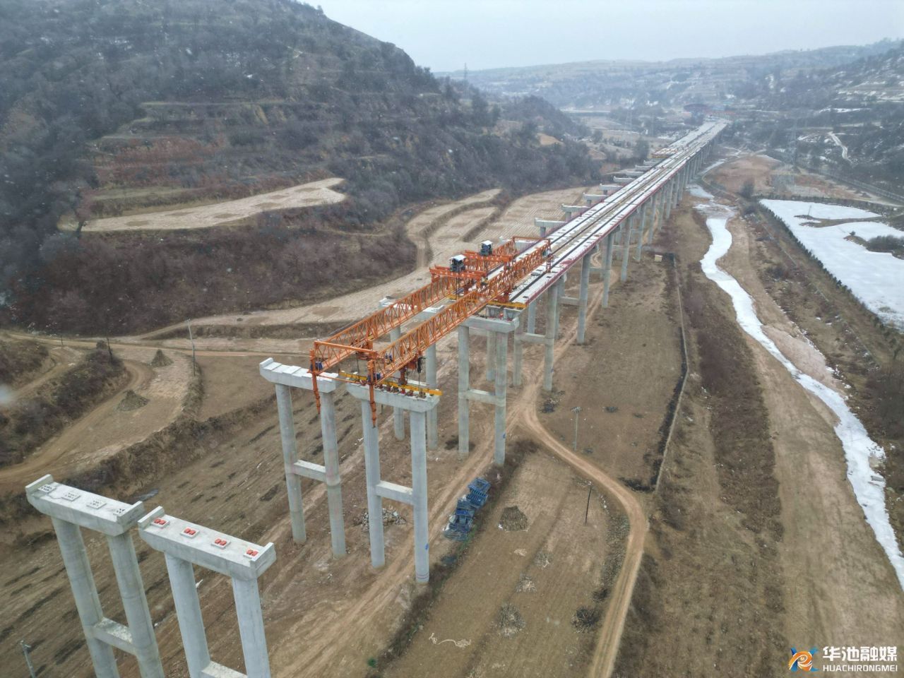 华池：太华公路项目全面复工