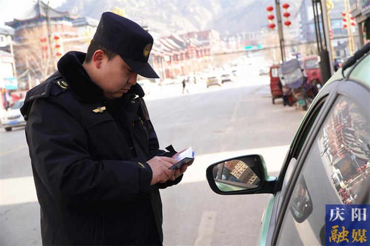【深化“三抓三促”行动】高效服务提升政务效能——环县道路运输管理局日常工作探访