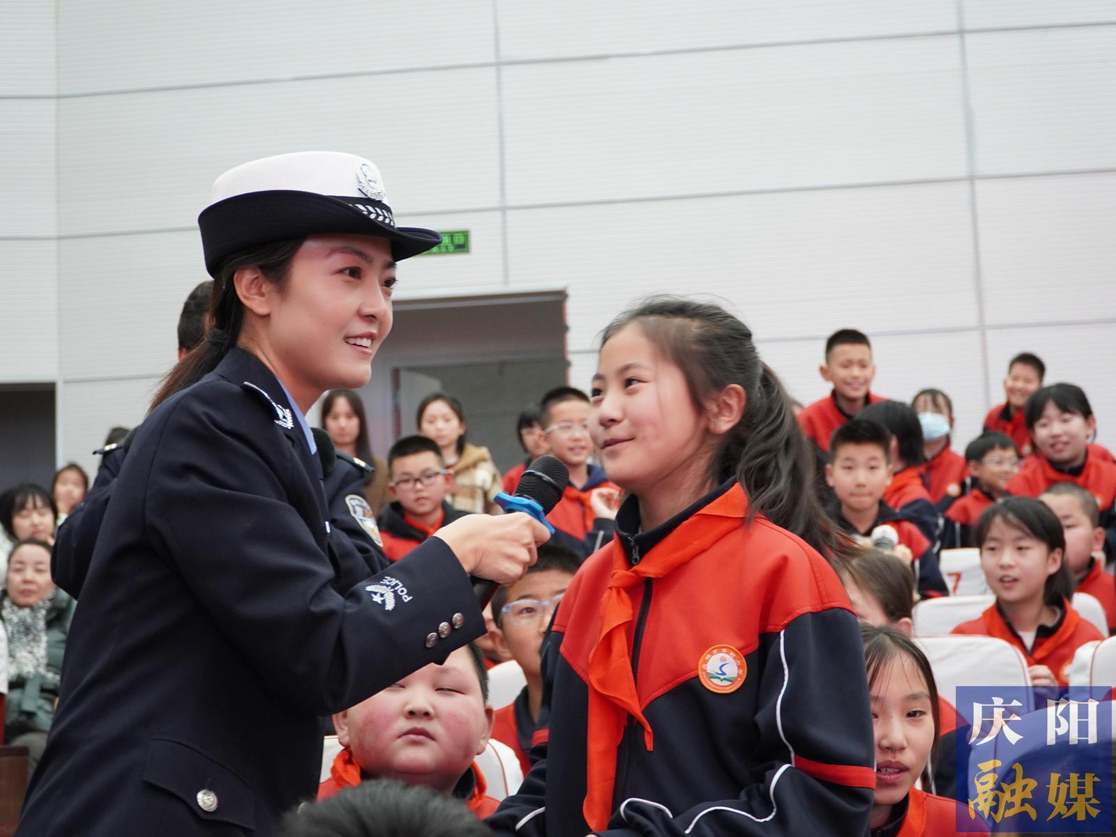 【点亮美好教育·开学第一课】交通安全进校园 护航美好新学期