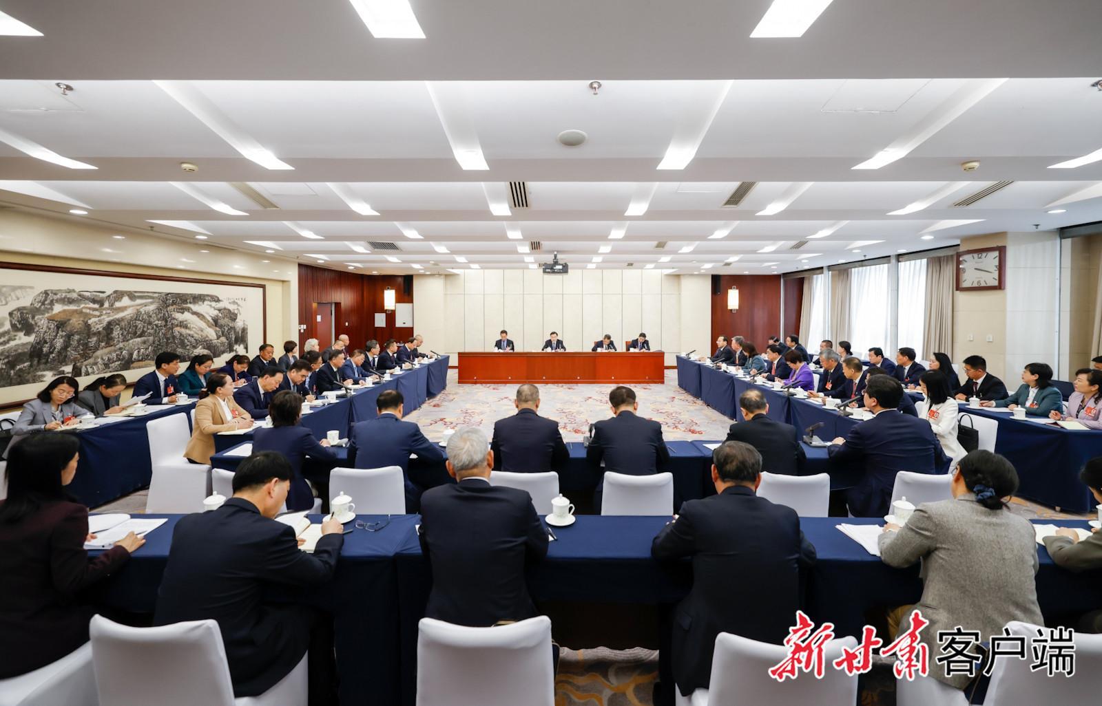 甘肃代表团举行专题学习会议 传达学习习近平总书记重要讲话精神 胡昌升主持并讲话 任振鹤参加