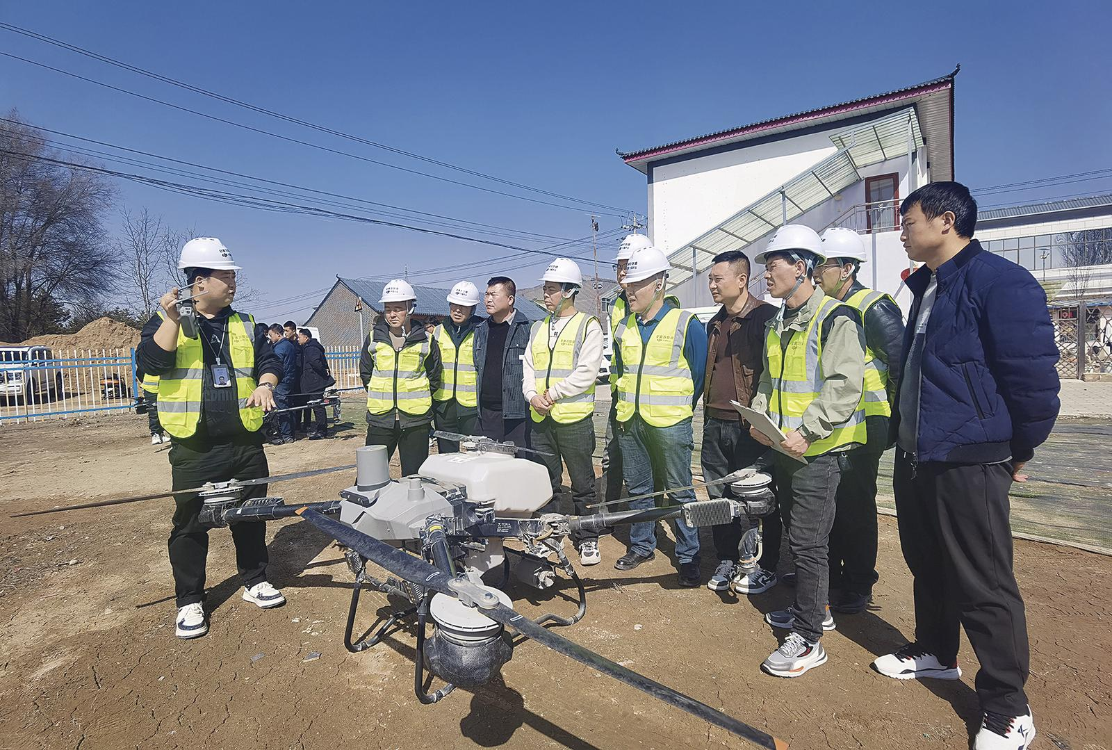 西峰区：新农人变“飞手” 丰富“低空经济+农业”应用场景