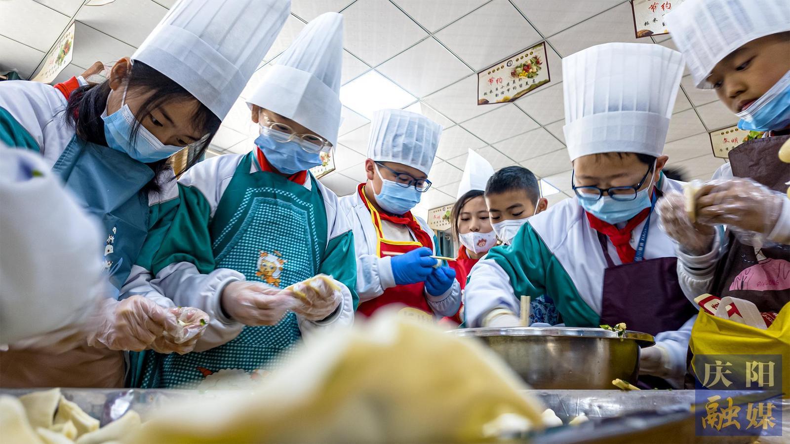 【图说庆阳】长庆小学：厨房课堂打造素质教育新“食”尚