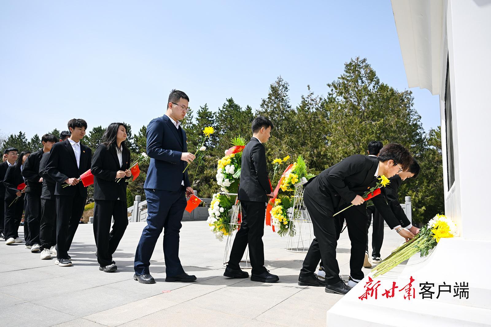 庆阳：开展“清明祭英烈 重走长征路”思政教育主题实践活动