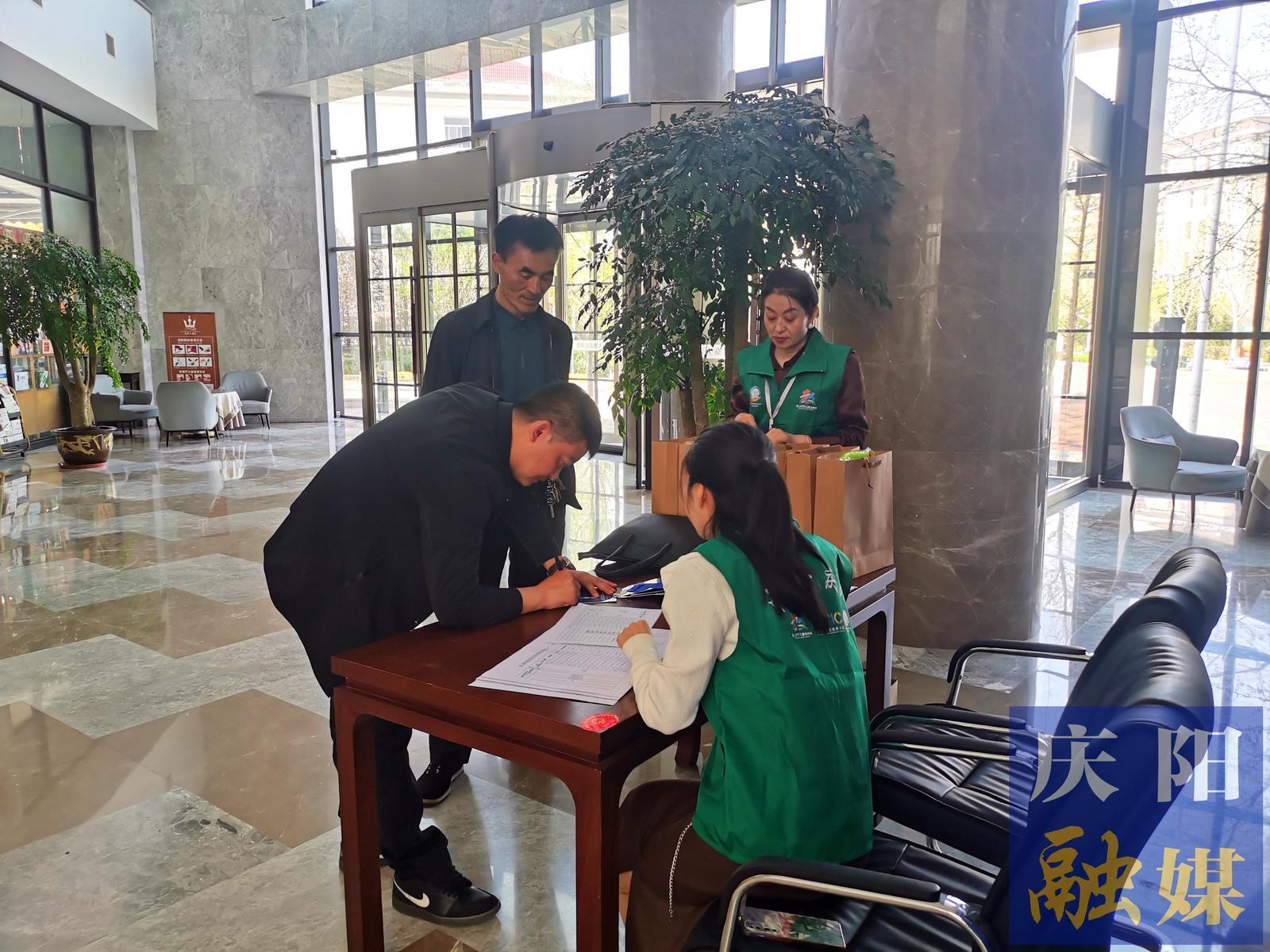 参加2025数字中国创新大赛（庆阳）·低空经济赛道农林植保场景赛人员陆续抵达宁县