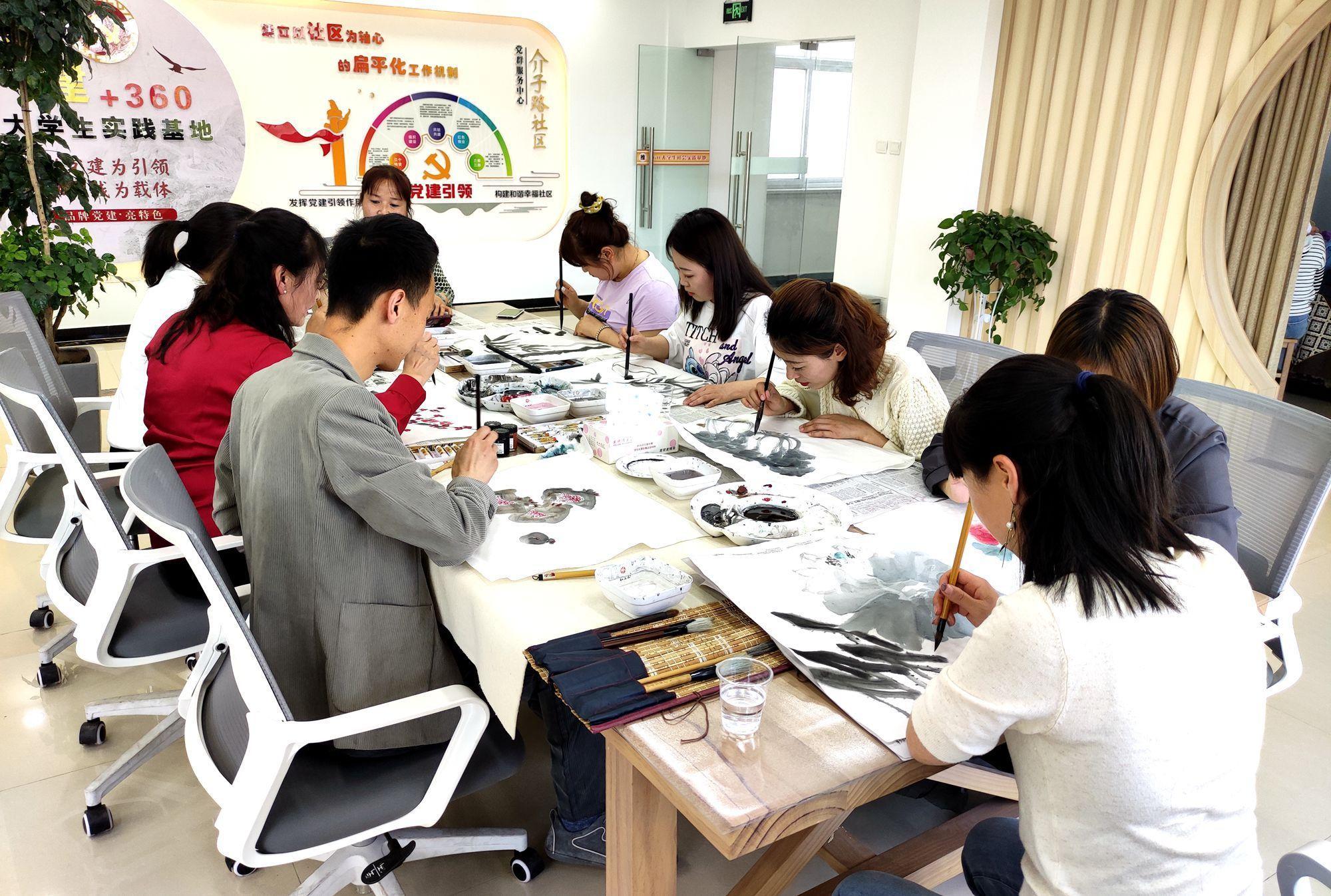 庆阳市西峰区学院路街道：社区治理“烹”出幸福味道