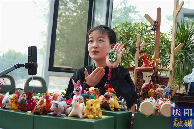 【2025庆阳市农文旅融合发展百千万工程探访记】“义渠村”非遗田园综合体游记