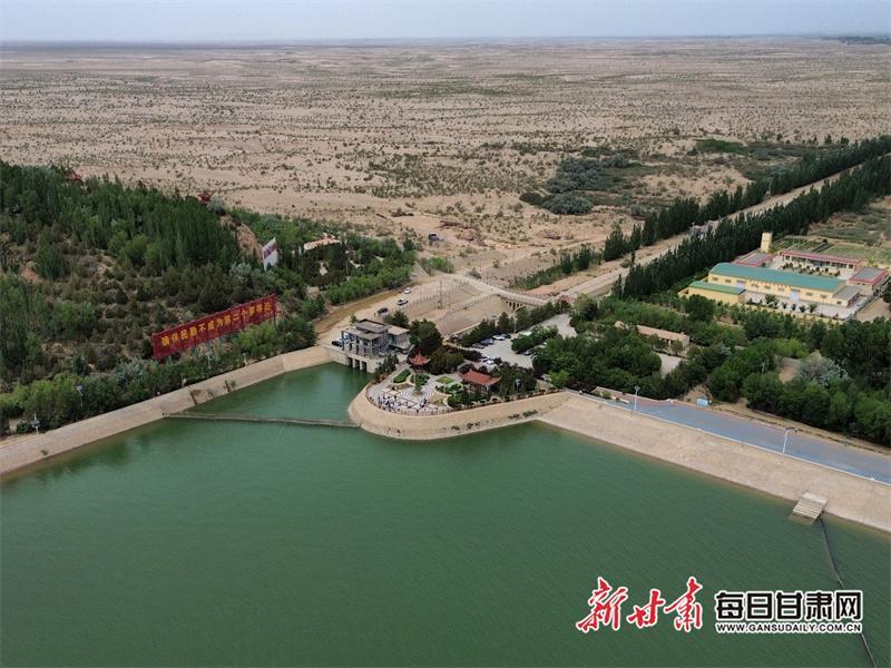 【2025甘肃生态环保行】民勤探绿：沙漠边缘的生态治理奇迹与防沙治沙密码